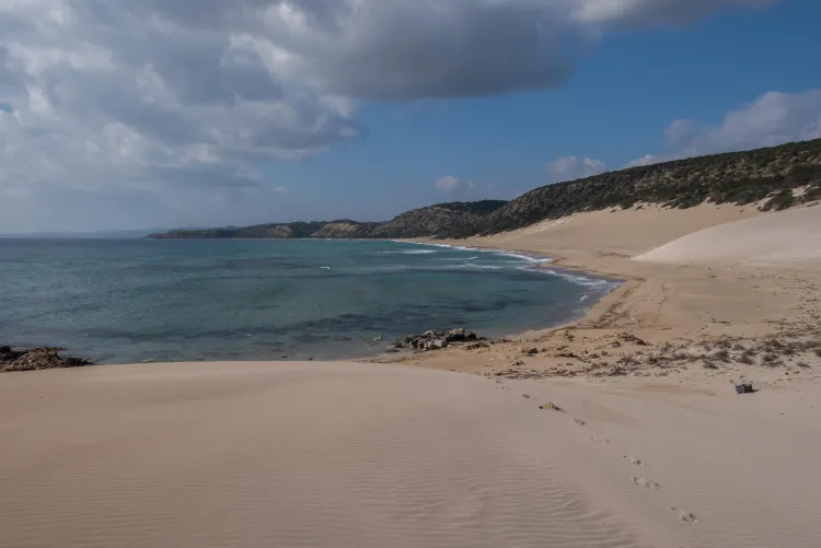 Thumbnail Discover the Beauty of North Cyprus Beaches | colapepsikinnie