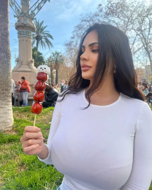 Thumbnail White Top Torture: A Revealing Session with figurephilosopher | 2busty2hide