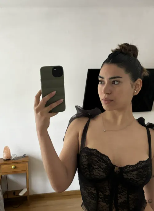 Thumbnail Boss's Distraction: A Delight in Office Affairs | flowerbabexo