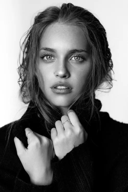 Thumbnail Magui Corceiro: Beauty Captured by tumblrvogue