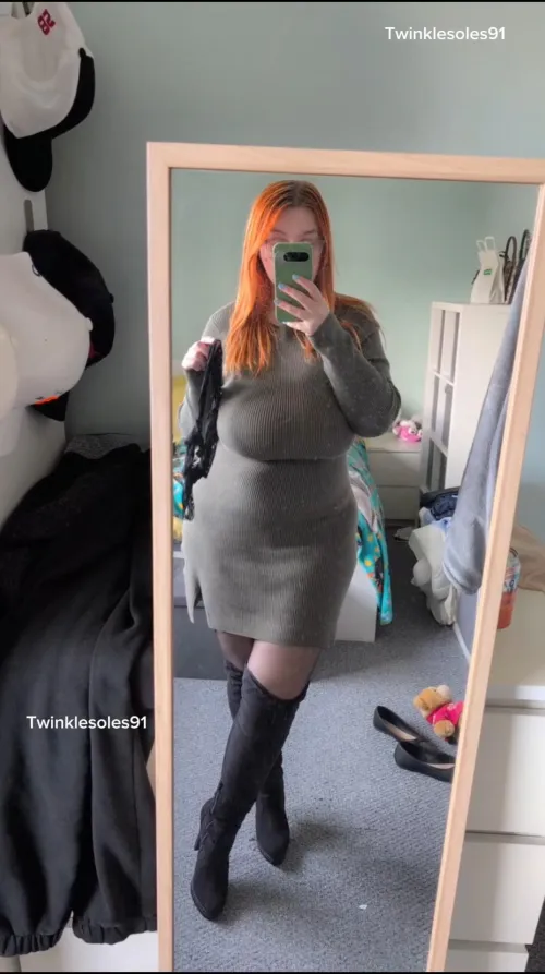 Thumbnail Optional Attire: Deciding on Office Garb | Twinklesoles91