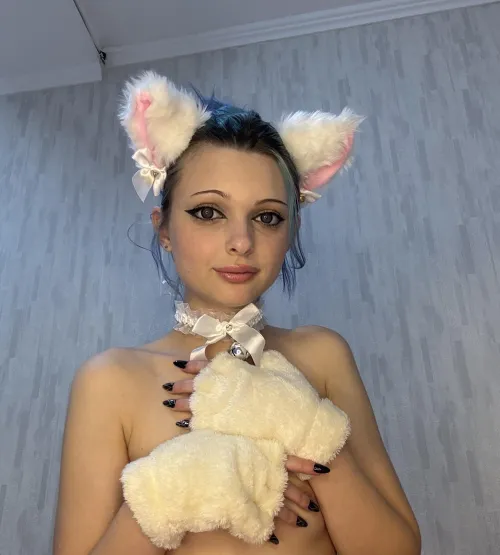 Thumbnail Sensual Petplay Fantasy: Dive into _blue_river_'s Cat Girl Story