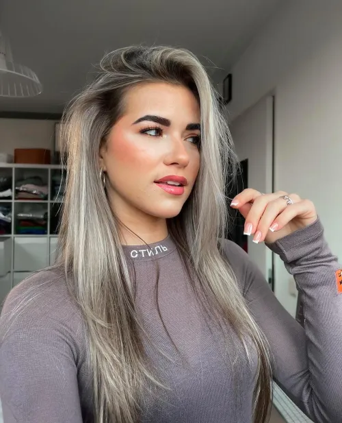 Thumbnail tumblrvogue's Glimpse into Jade Anna's World