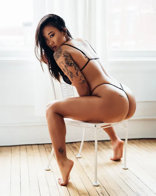 Thumbnail Kay: A Vision of Beauty in JustHotWomen