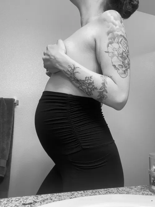 Thumbnail Pregnant and Lonely: Seeking Connections and Conversations with Athletic_luv19