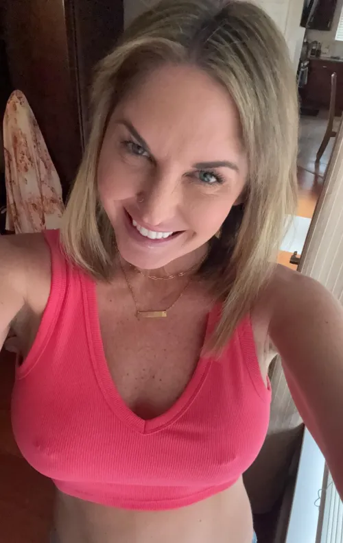 Thumbnail Visibly Forgetful: officialbikininicole's Braless Awareness