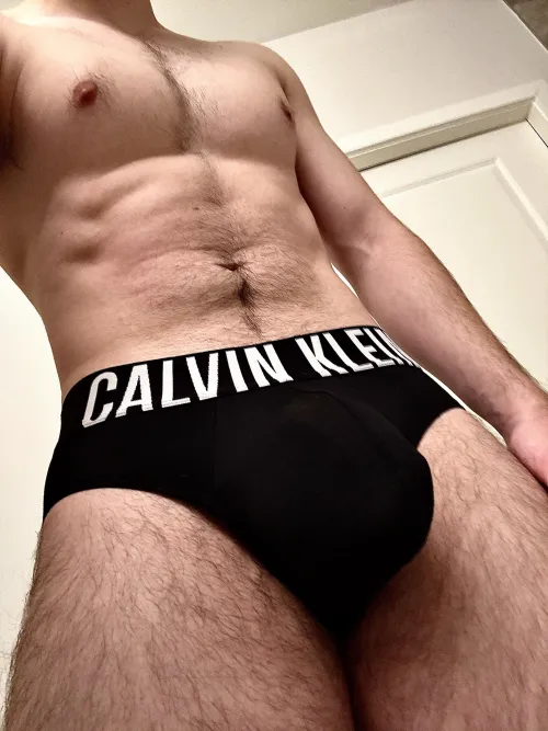 Thumbnail 25 Gay Confessions: My Briefs and Me | Bulges Insights