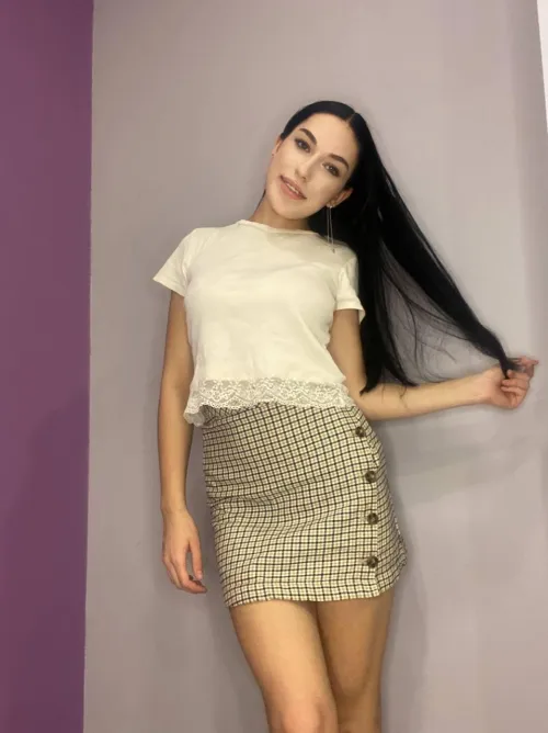 Thumbnail Embrace Timeless Elegance with Naomynis's Checked Skirt Classic
