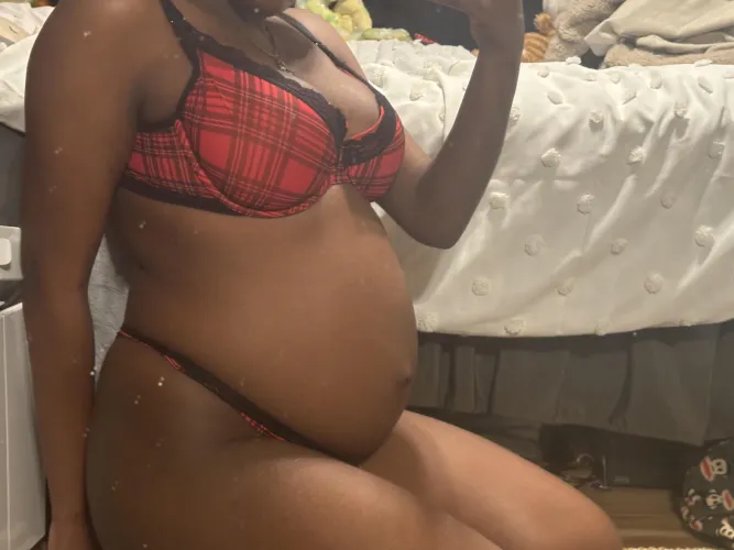 Thumbnail Teen Moms Perspective: Thoughts from an 18-Year-Old by Belly4days