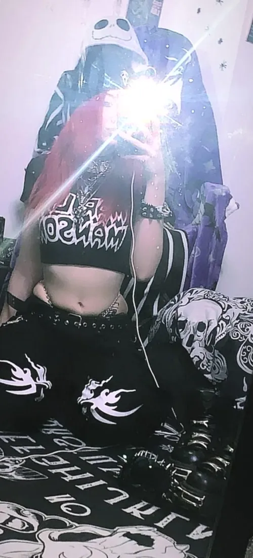Thumbnail LivingDeadGothh invites you into the world of sin and nightmares in gonewildmetal
