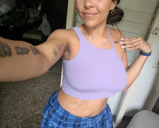 Thumbnail Freedom in Comfort: Embracing Braless Mornings by Karolyn_star