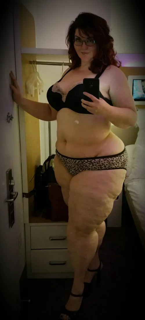 Thumbnail Heels and Curves: The Sensual Equation | ItsAmazonAmanda