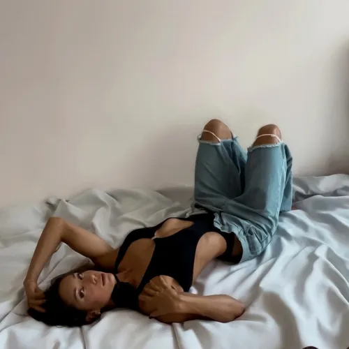 Thumbnail Covered in Sensuality: jessicamilleer's Alluring Charisma in classysexy
