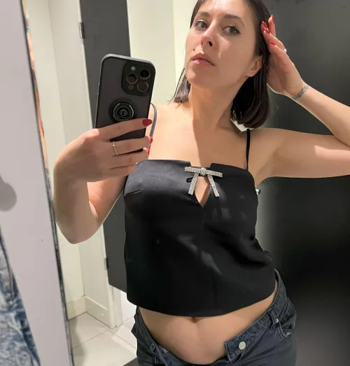 Thumbnail The Perfect Braless Top by saltedcrispyy | Croptopgirls