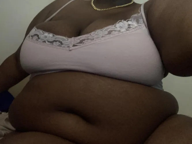 Thumbnail Unveiling the Insane Arm to Belly Ratio by Optimal-Strain-9548