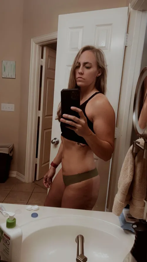 Thumbnail Muscle Mommies: Unveiling the Hotness | BikiniSquats | maturemilf