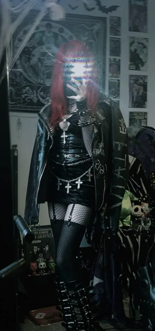 Thumbnail The Perfect Leather Seduction by LivingDeadGothh