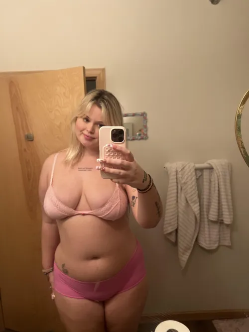 Thumbnail Seeking Love: Exploring BBW Chubby Desires | wispy_girlwa