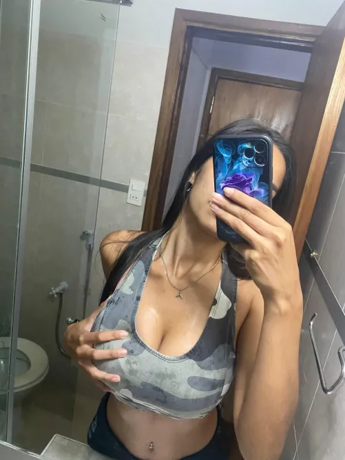 Thumbnail Gym Day Vibes: SorrelSpice's Post-Workout Reflection in SweatyGirls