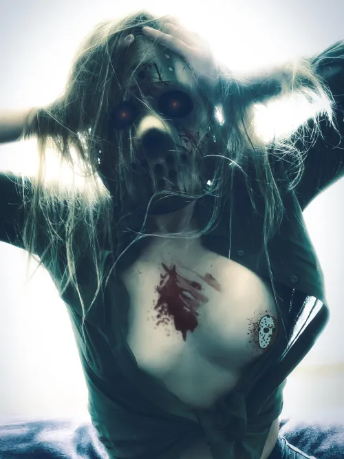 Thumbnail EmmaSkjaldmo's Fearsome Jason Voorhees Cosplay | cosplaygirls