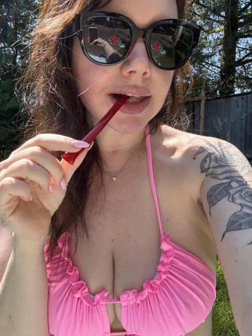 Thumbnail Always Pink: Discover the Beauty of nailFetish with avajadeanderson