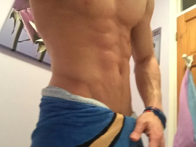 Thumbnail Cum and See Me Drop the Towel by Cautious_Grab6023 in the OnlyFans101 Category
