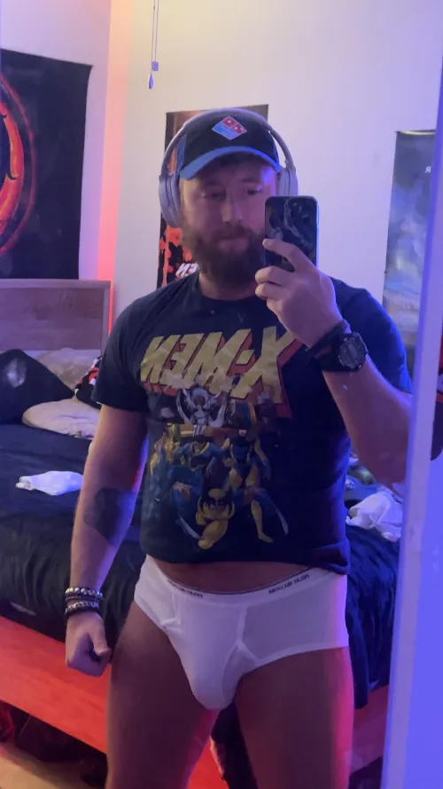 Thumbnail Gaming and Bi: 26-Year-Old | TightyWhiteyguy96