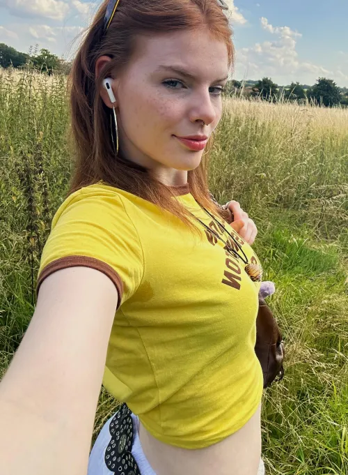 Thumbnail Gorgeous in My Crop Top - Significant_Idea9591 | Croptopgirls