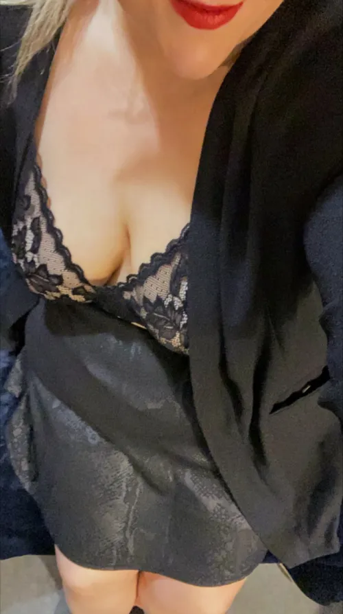 Thumbnail New_cpl76's Hotwife Chronicles: A Night of Freedom Explored