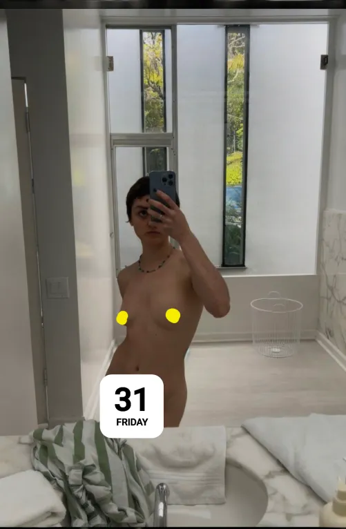 Thumbnail KingBosby Explores Maisie Williams - Celebrity Beauty Revealed