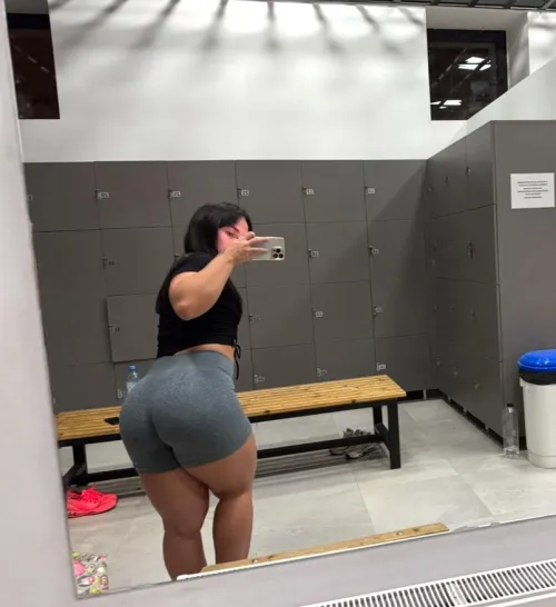 Thumbnail Exploring Desire: quadsqueen's Confession