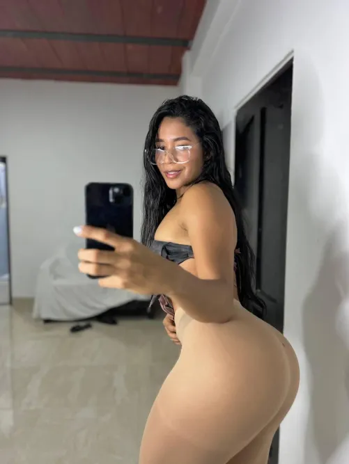 Thumbnail Discovering New Pantyhose Trends | maggiemarina