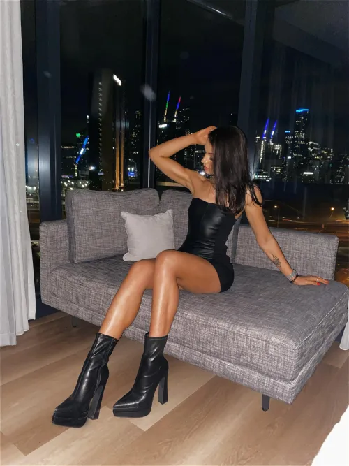 Thumbnail Classy Outfit Try-On: TemptressxStar Shows Off Her Style