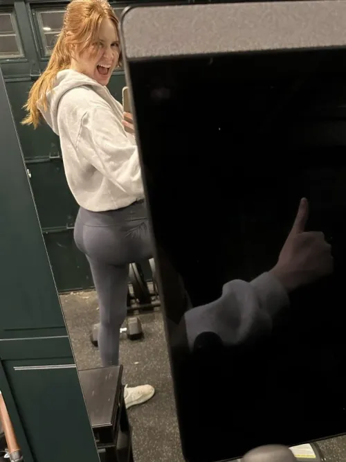 Thumbnail Karen Gillan's CelebrityButts: A Profile by KG101411