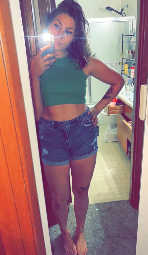 Thumbnail Age Gap Woes at 25 by Brittfaithm | Croptopgirls