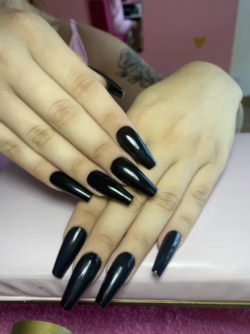 Thumbnail Nail Fetish Exploration: fieryjuliet's Long & Sharp Perspective