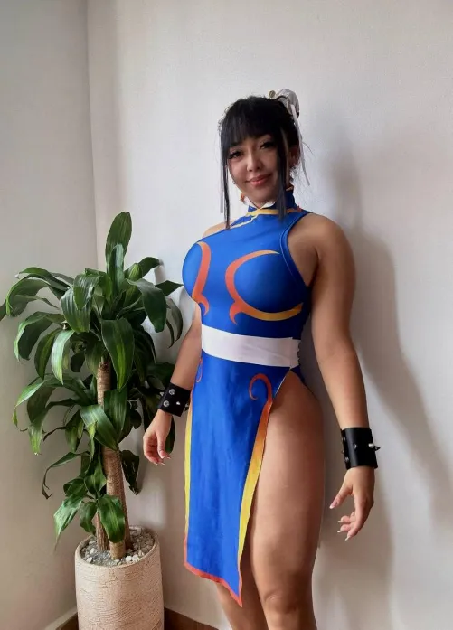 Thumbnail ChunLi by Jade Miura: Exquisite Cosplay Creations