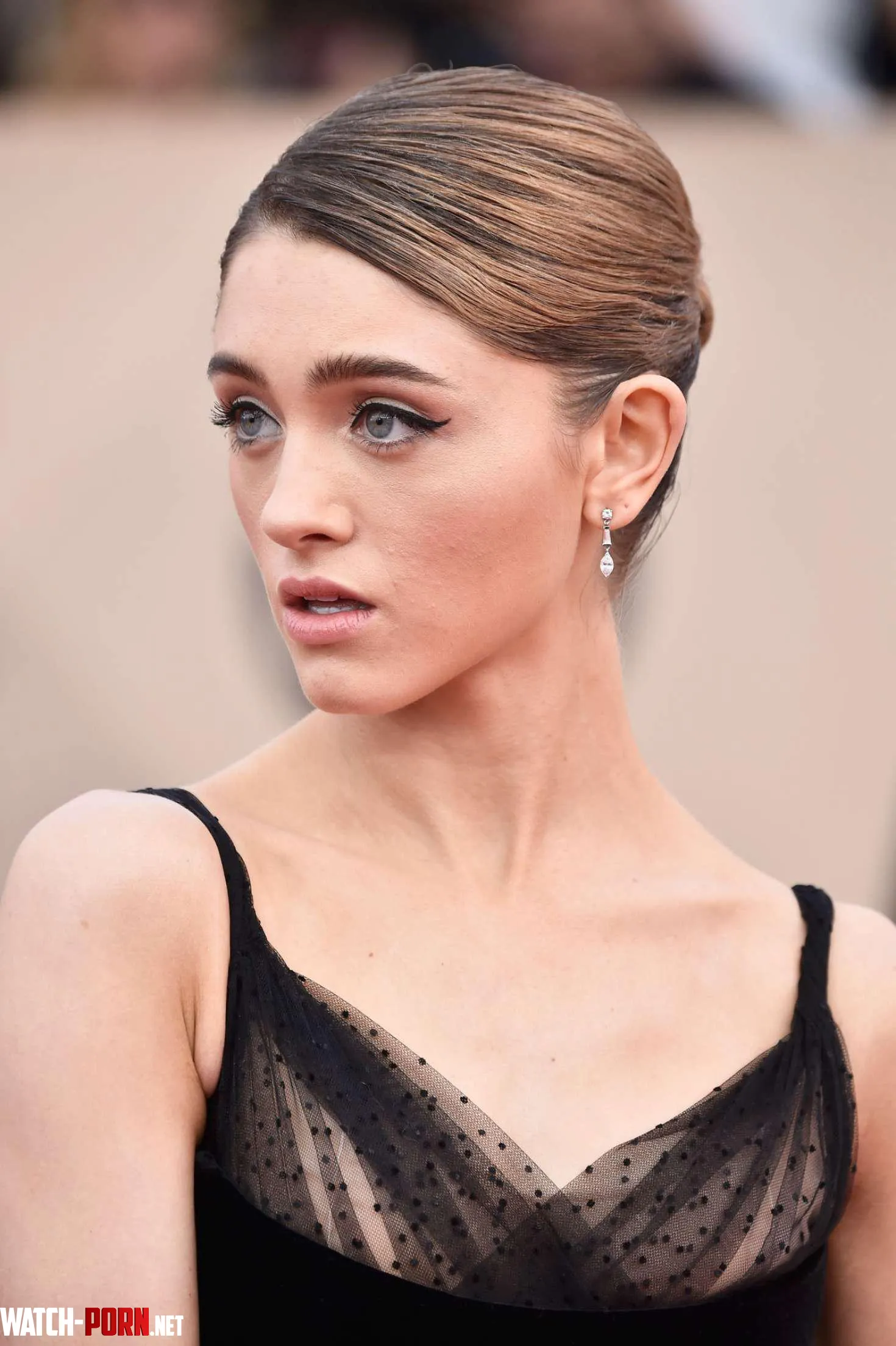 Natalia Dyer by blood_smoker