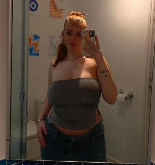 Thumbnail DazzlingAd6626's Unparalleled Charm | 2busty2hide
