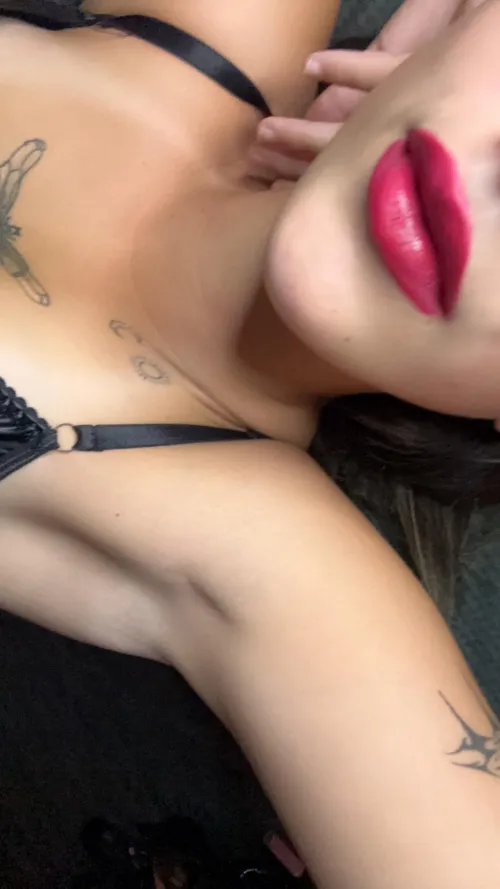 Thumbnail Indulge in the Allure of My Scent Drives You Wild, You Can't Get Enough by dominaisback