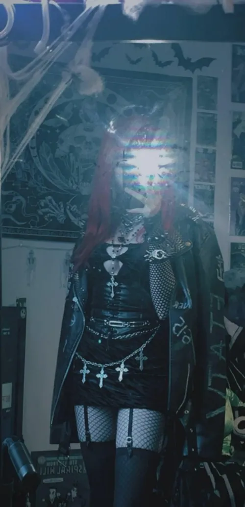 Thumbnail Goth Vibes in Leather: LivingDeadGothh's Dark Allure