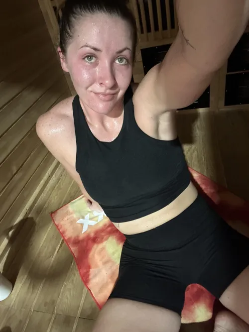 Thumbnail cumwcourt Heats Up in SweatyGirls
