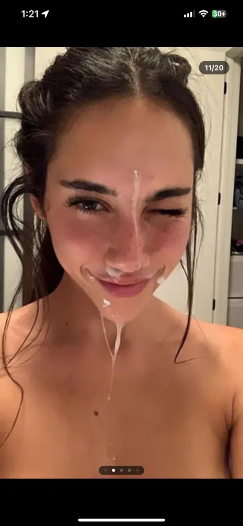Thumbnail Please Help Find This Smoke Show by abesta11 | pornID