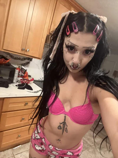 Thumbnail Kisses for a Punk Brat - c0ckdestroyerr | PunkGirls