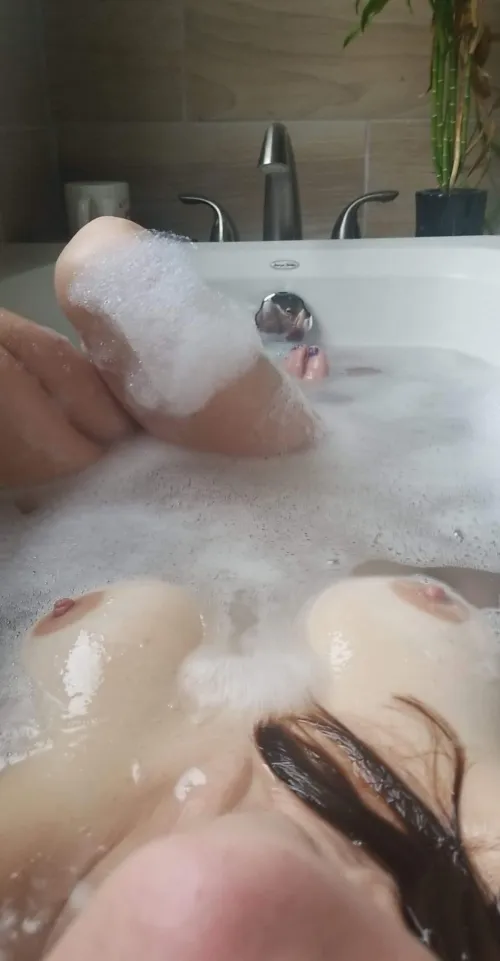 Thumbnail Taurus_Scorpio's Free-Time Adventures in Nude_Selfie