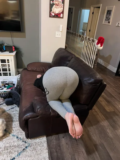 Thumbnail Awaiting Daddy's Playful Spankings by Bjxxbella