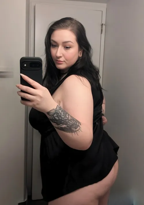 Thumbnail Sneaky Charm in BBW World with GeminiDread in BBW Category