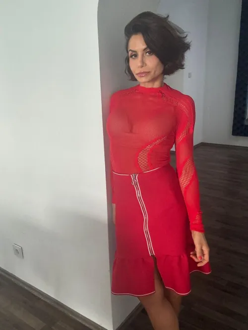 Thumbnail Feeling Super Sexy Today with Tanned Peaches