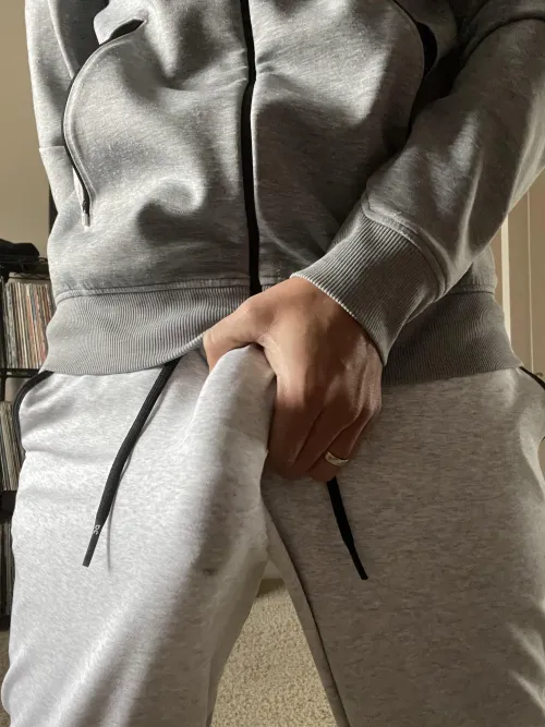 Thumbnail Engaging in Tug of War: 33 Straight Bulge Edition with OgOne2 | Bulges