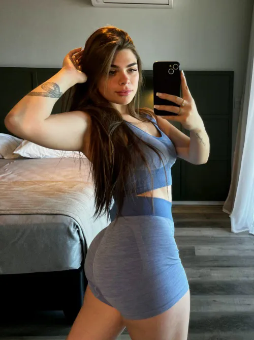 Thumbnail Explore Beyond Stretching with pretty_evaa's Yoga Shorts
